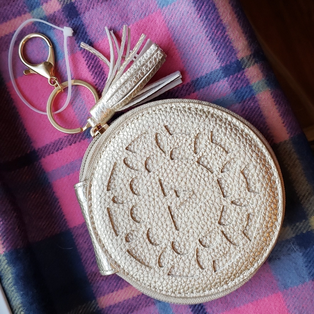 Key/card Holder Round ~ Tassel
